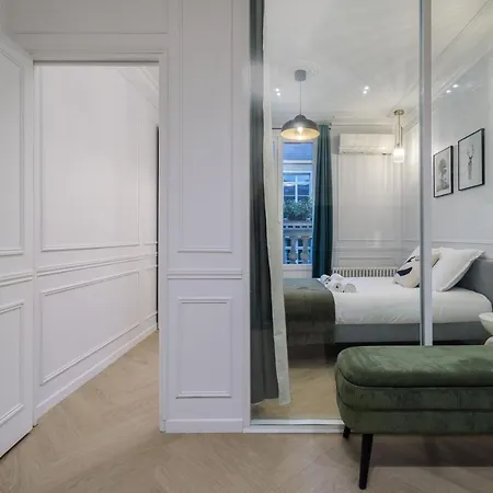 Poetic Stay - Champs Elysees Paris Exterior foto