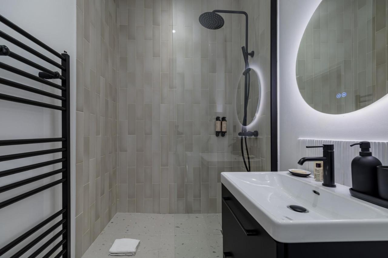 Appartement Poetic - Champs Elysees Parijs