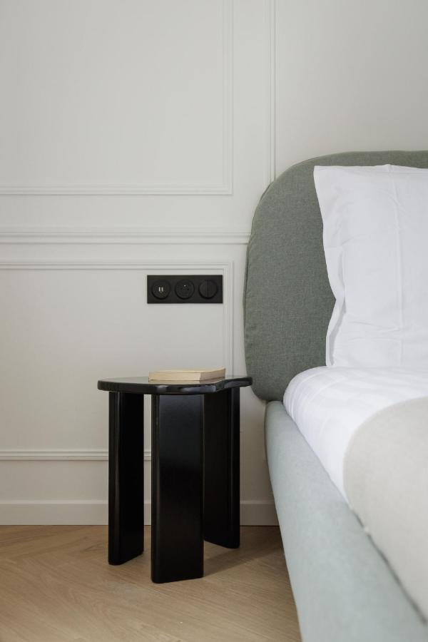 Poetic - Champs Elysees Appartement